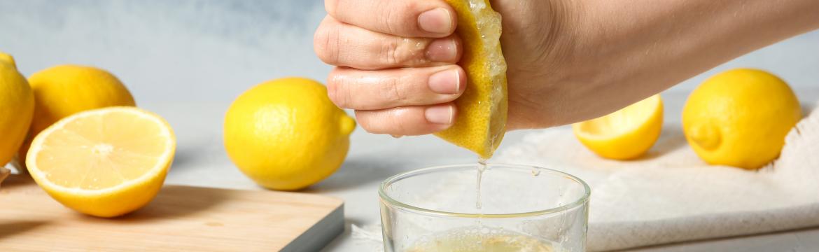 Základní a jednoduchá očista jater jen pomocí vody s citrónem