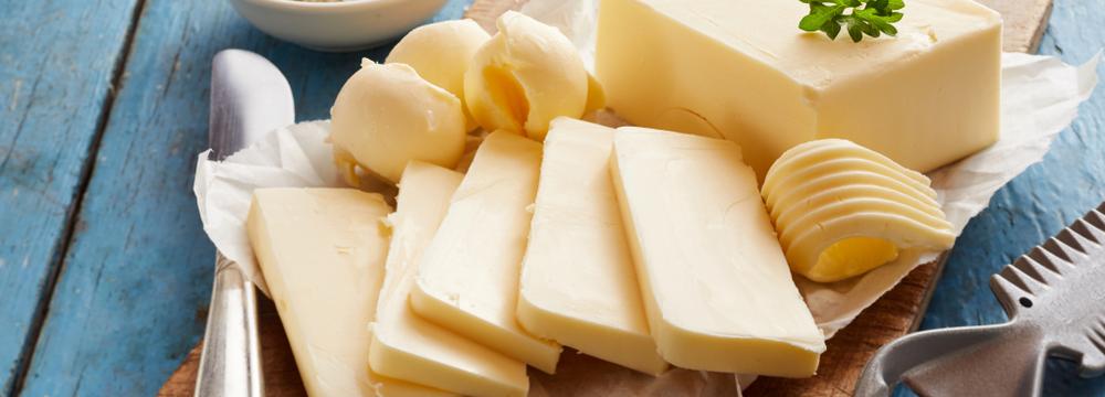 Velký návrat másla do jídelníčku. Proč bylo považováno za zdraví škodlivé a nyní slaví znovuzrození?