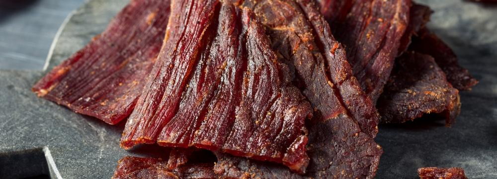 Sušené maso – skvělá svačina plná bílkovin, pro sportovce, při dietě i do přírody