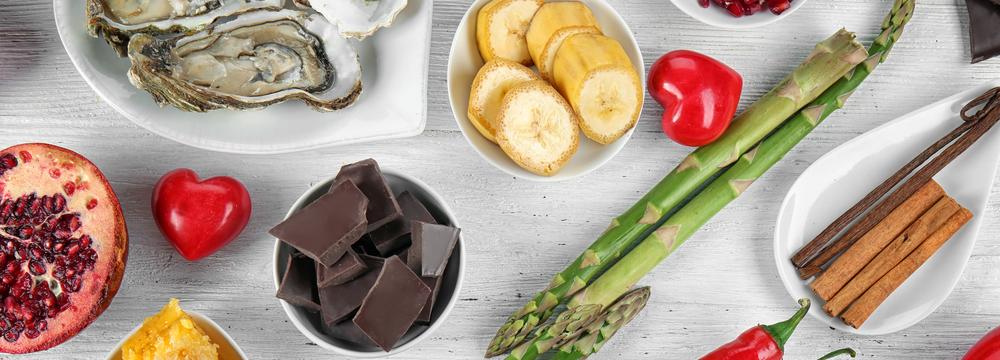 Nejúčinnější afrodiziaka – lanýž, chřest nebo čokoláda? Potraviny, které vám pomohou zvýšit libido