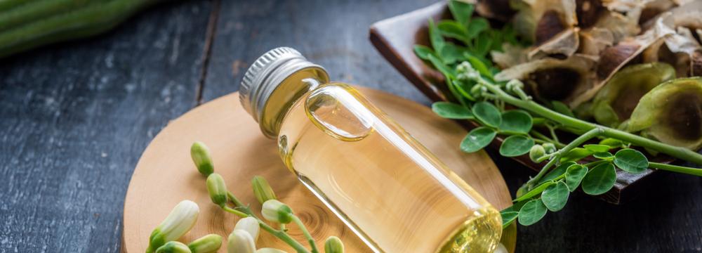 Moringový olej – nepostradatelný společník v péči o vlasy