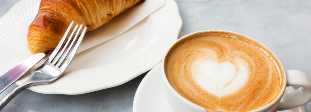 Kvalita kávy a sladkého sortimentu v kavárenských řetězcích