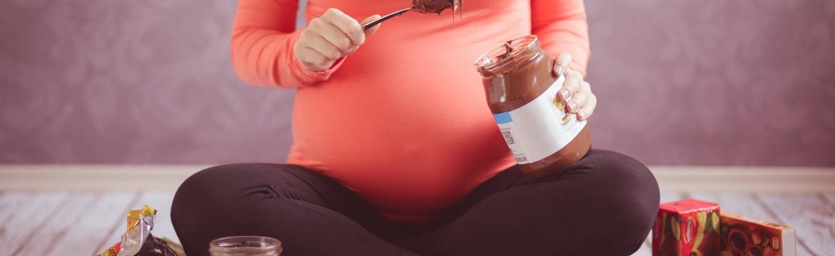 Těhotenství neomlouvá přejídání. Jaké jsou zásady stravování v tomto období?