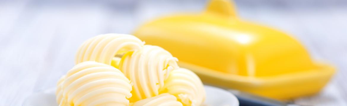 Věčný souboj: Je lepší jíst máslo nebo margarín?
