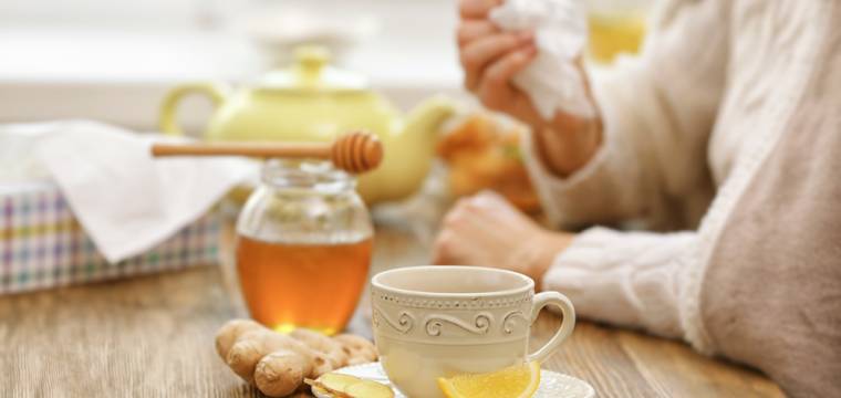 Med jako bojovník proti nachlazení a mýty o jeho užívání