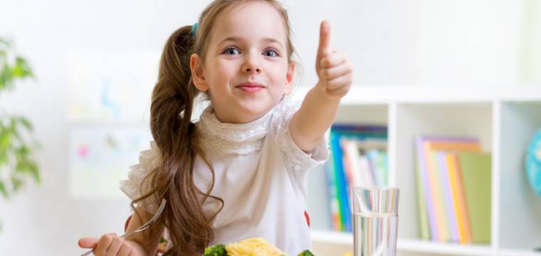 Nová studie potvrzuje: zdravá strava v dětství je zásadní pro zdravý mikrobiom v dospělosti