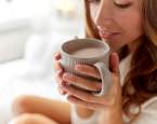 Tajemství horkých nápojů. Proč horký čaj dokáže ochladit a káva v ruce váš činí přátelštější?