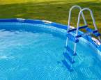 Nebezpečí chlórované vody v bazénech: Poradíme, jak se ochránit