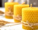 Běžné svíčky voní, ale mohou škodit zdraví. Přírodní a bezpečné svíčky si můžete vyrobit doma