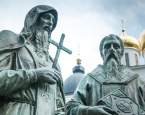 Červenec: Měsíc prázdnin, odpočinku, sklizně i hodování